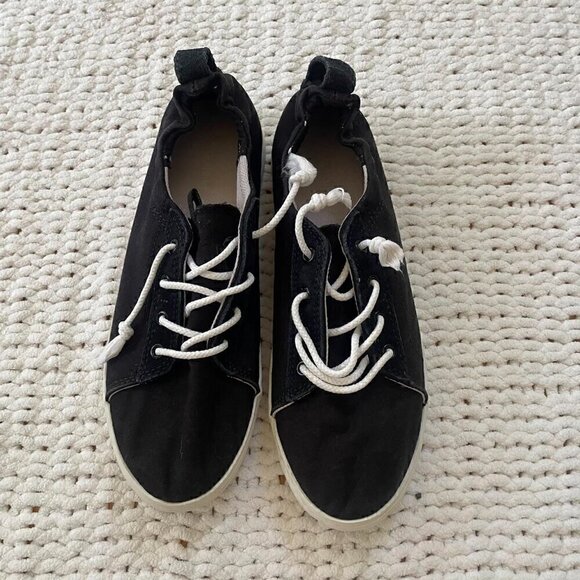 Timberland Women's Black Newport Bay Sneaker - Size 9 - Picture 3 of 5